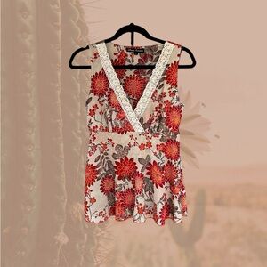 Vintage sleeveless retro floral top